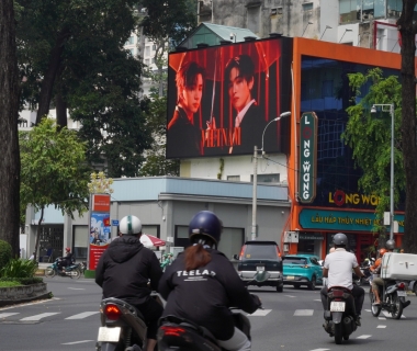 FC BOOKING - CHIẾN DỊCH MÀN HÌNH LED - PerthSanta