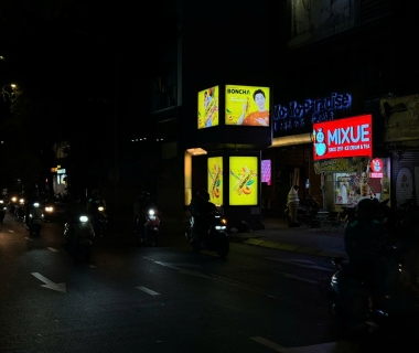 CHIẾN DỊCH HỘP ĐÈN E-Tower Panel - Boncha