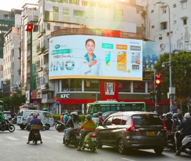 CHIẾN DỊCH MÀN HÌNH LED NNO - MEGA WE CARE