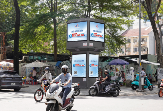 29. Panel Quảng Cáo Trạm Toà Án 4