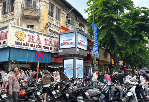 41. Panel Quảng Cáo Trạm Chu Trinh