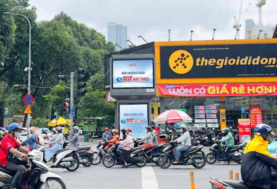 6. Panel Quảng Cáo Trạm Thái Học 2