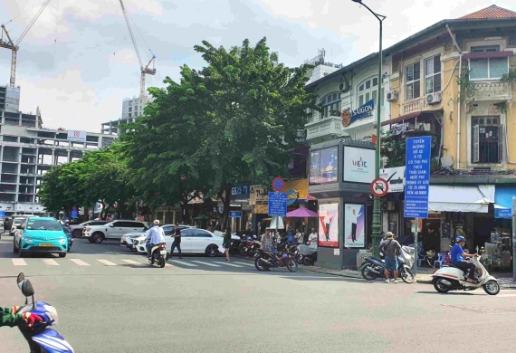 15. Panel Quảng Cáo Trạm Chu Trinh 45