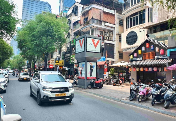 16. Panel Quảng Cáo Trạm Quân Trang