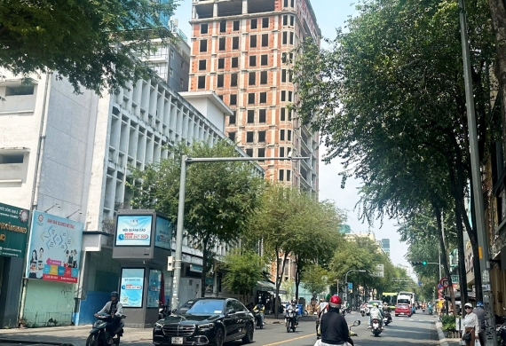 38. Quảng Cáo Panel Trạm Hai Bà Trưng 74