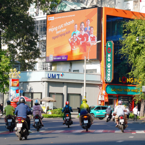 CHIẾN DỊCH MÀN HÌNH LED - FPT