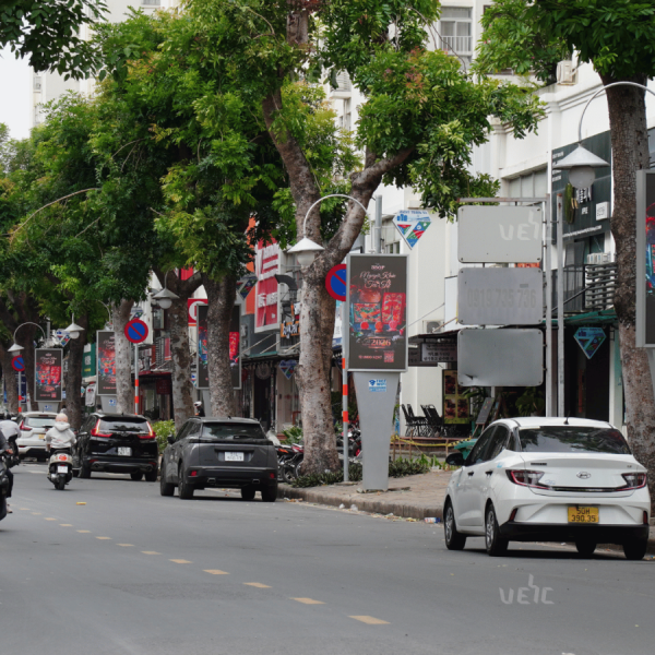 THE 350F TRÊN CHUỖI MÀN HÌNH LED CỦA VESC
