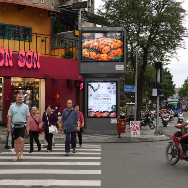 CHIẾN DỊCH HỘP ĐÈN PANEL - VETERAN 