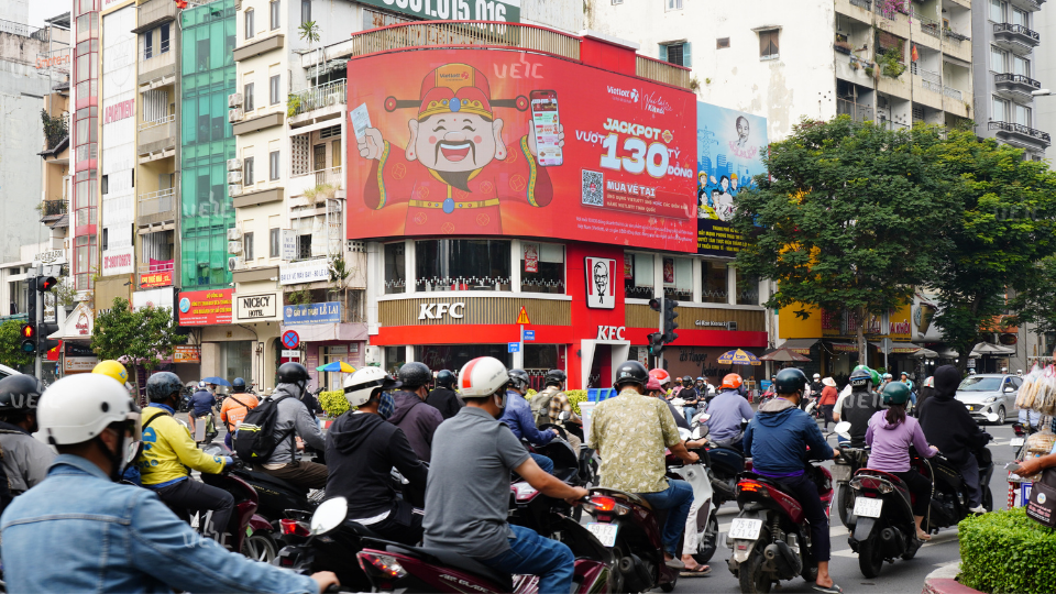 Hướng nhìn gần từ Ngã 4 Lê Lai - Nguyễn Thị Nghĩa ban ngày