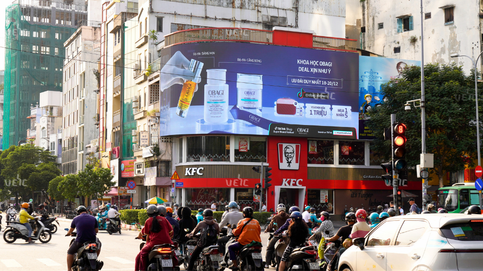 Hướng nhìn từ đường Nguyễn Thị Nghĩa (ban ngày)